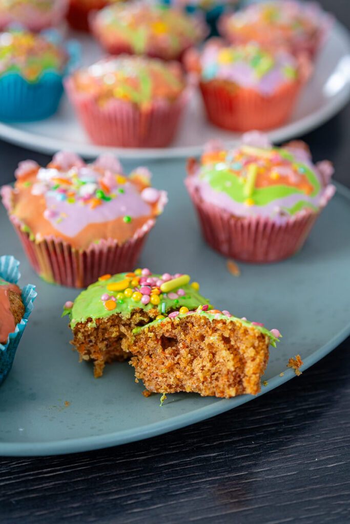 Einfache Muffins mit Karotten