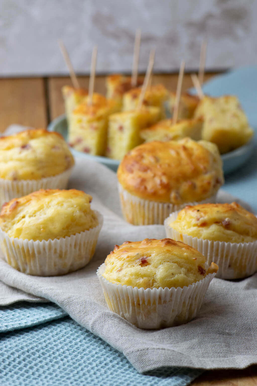 Alle lieben diese Käse Schinken Muffins - als Snack oder auf dem Buffet