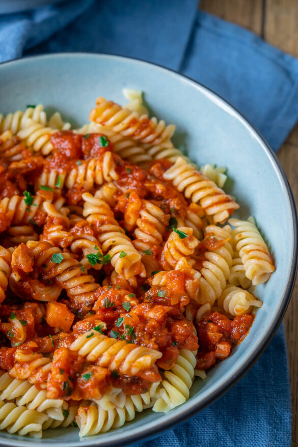 Alle lieben diesen Kinder-Klassiker - Nudeln mit Tomatensauce