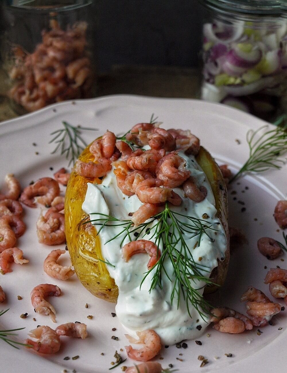 Ofenkartoffel mit Krabben und selbstgemachtem Dill Dip