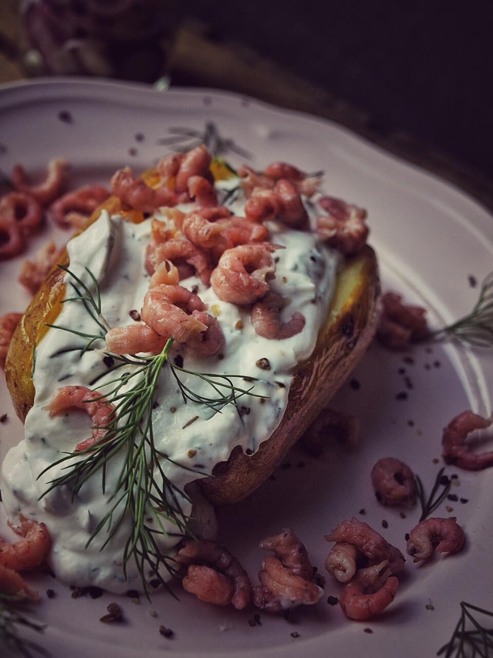 Ofenkartoffel mit Krabben