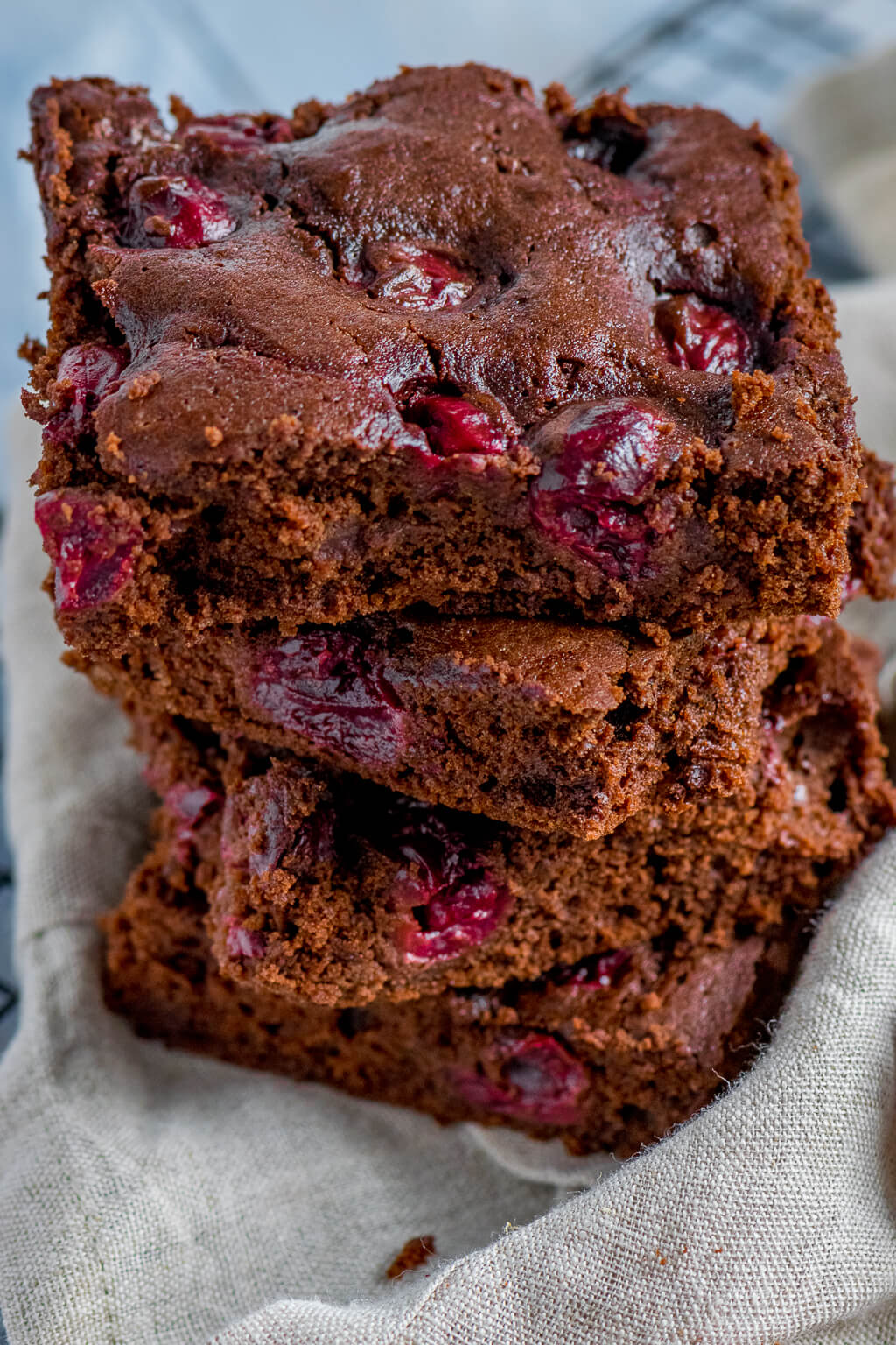 Super saftiger Schoko Kirschkuchen - extrem lecker und einfach zu backen