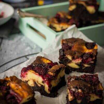 Raspberry Cheececake Brownies