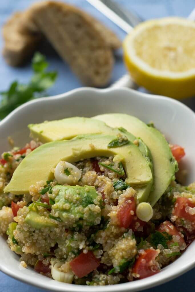 Einfach, gesund &amp; lecker: Quinoa Avocado Salat