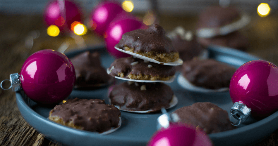 Weiche saftige Elisenlebkuchen mit Vollmilch Schokolade