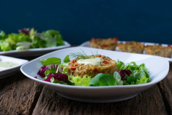 Low carb Thunfisch Frikadellen mit Honig-Senf Dip auf dem Ofen