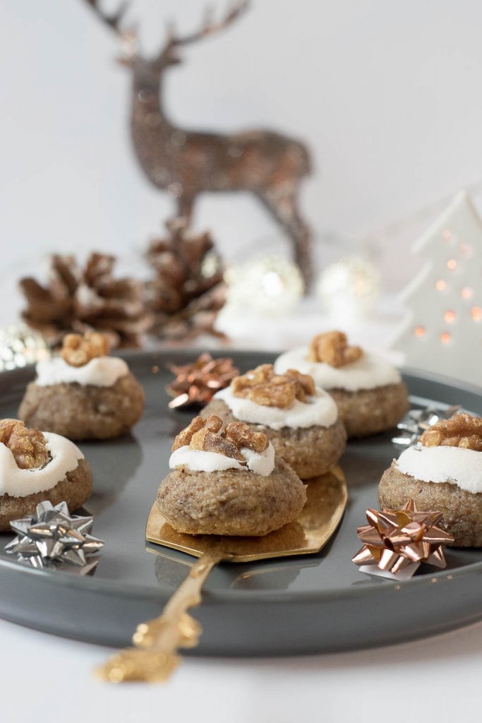 Marzipan Plätzchen mit Zimt und Walnuss