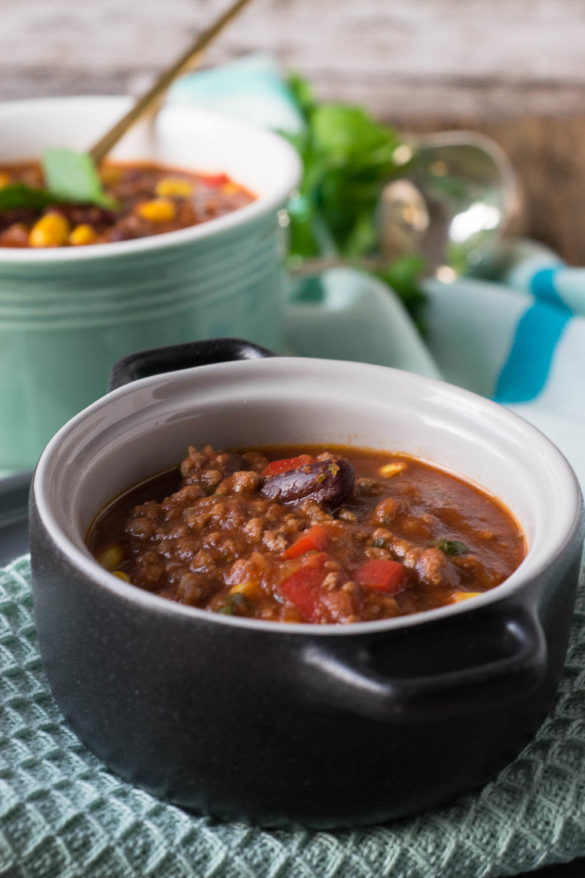 Chili con carne aus dem Slowcooker - aromatisch &amp; super easy zubereitet