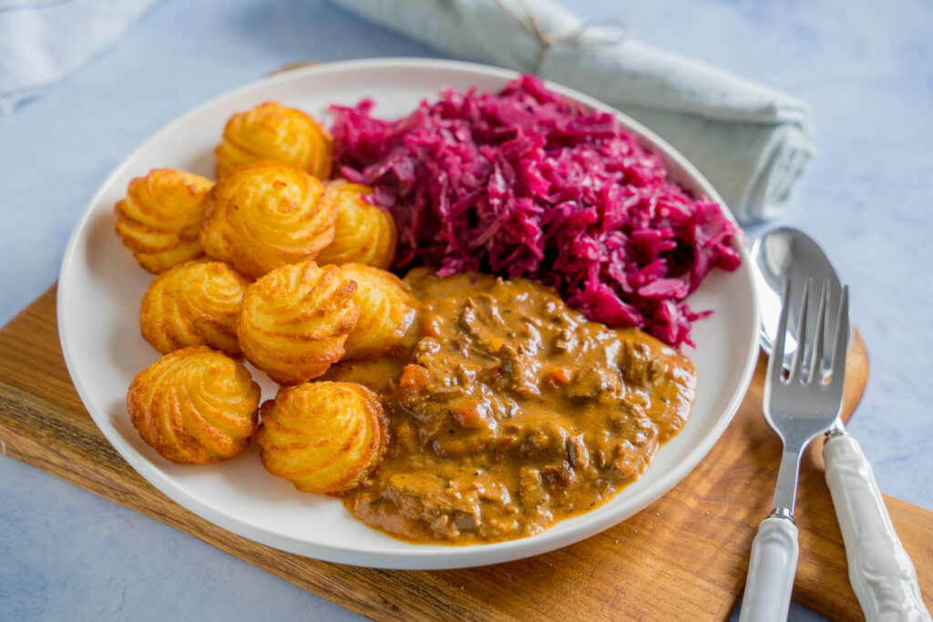 Einfaches Rezept für leckeres Gulasch - perfekt aus dem Slowcooker