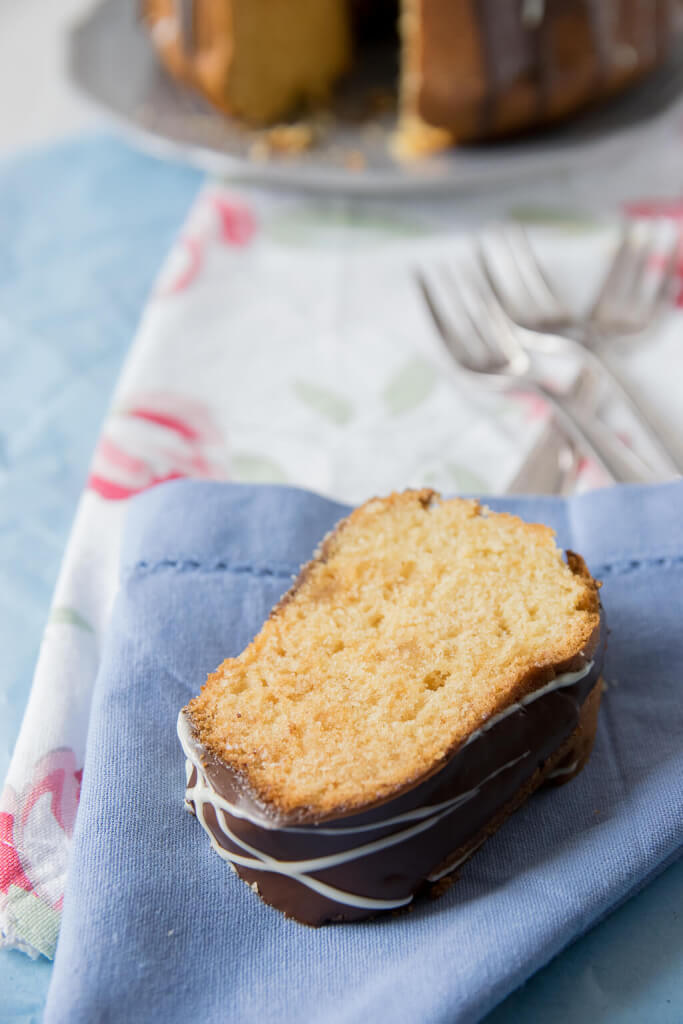 Ein echter Klassiker - Marzipan Guglhupf - Tolles Rezept für Rührkuchen