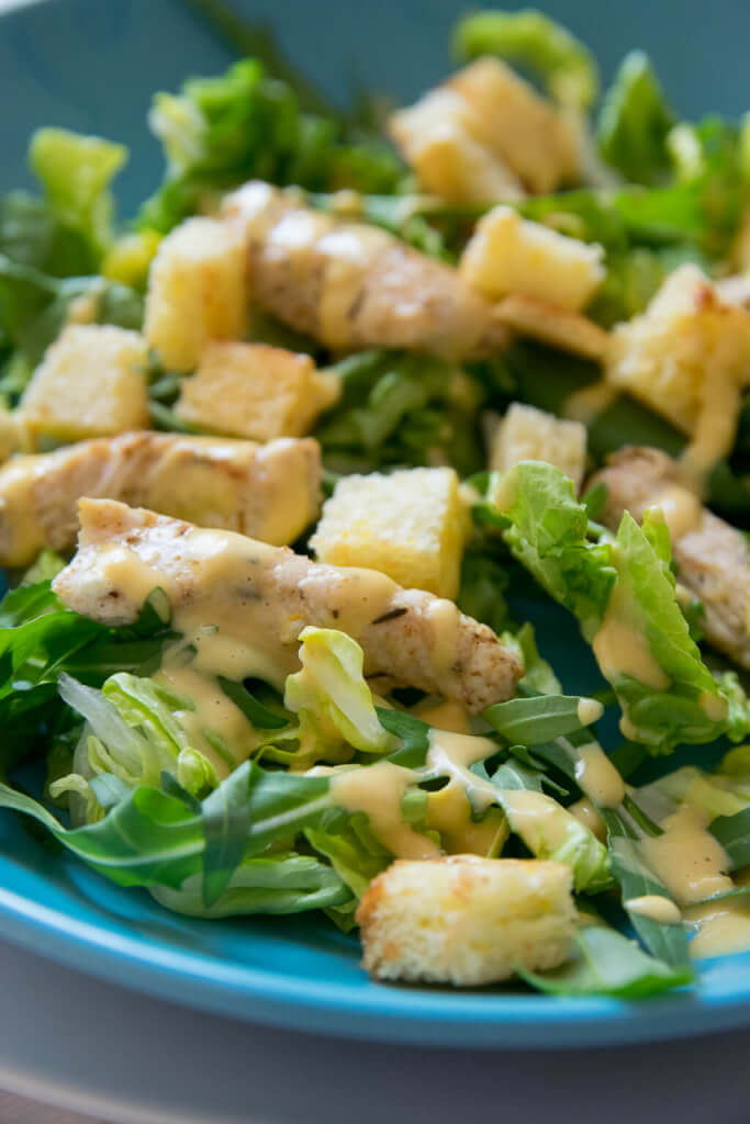 Genial und so lecker - Caesar Salat mit Knoblauch Croutons
