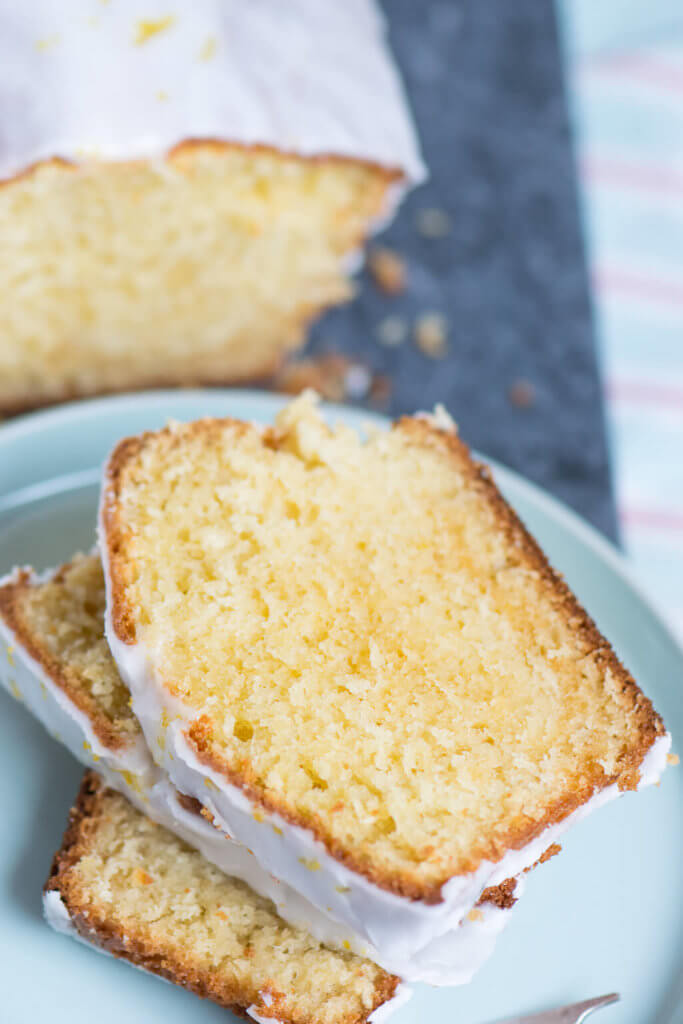 Backen mit Joghurt - Fluffiger Zitronenkuchen aus der Kastenform