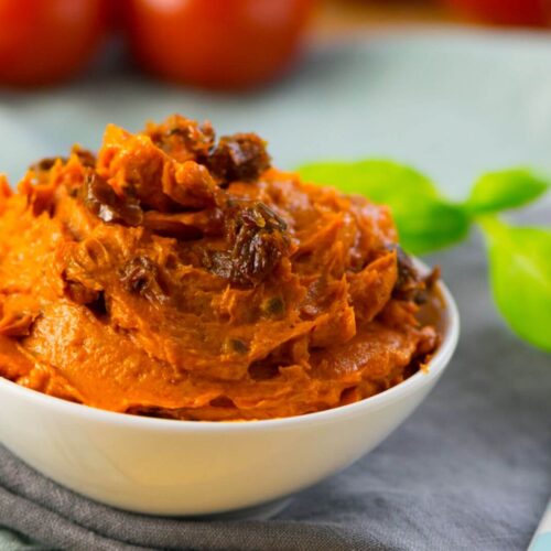 Lecker und super geniall - Cremige Tomatenbutter