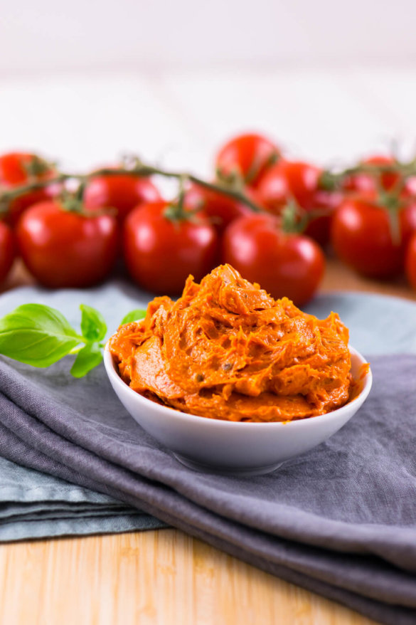 Leckere Tomatenbutter mit nur 5 Zutaten - so einfach geht´s