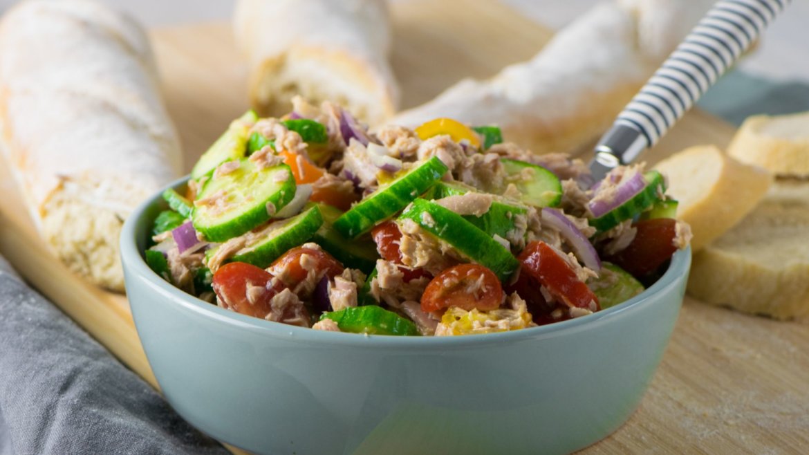 Schneller Thunfisch Salat mit Honig Senf Dressing