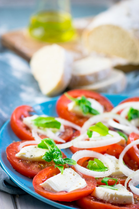Lecker &amp; easy zubereitet - Tomatensalat mit Mozzarella und Balsamico ...