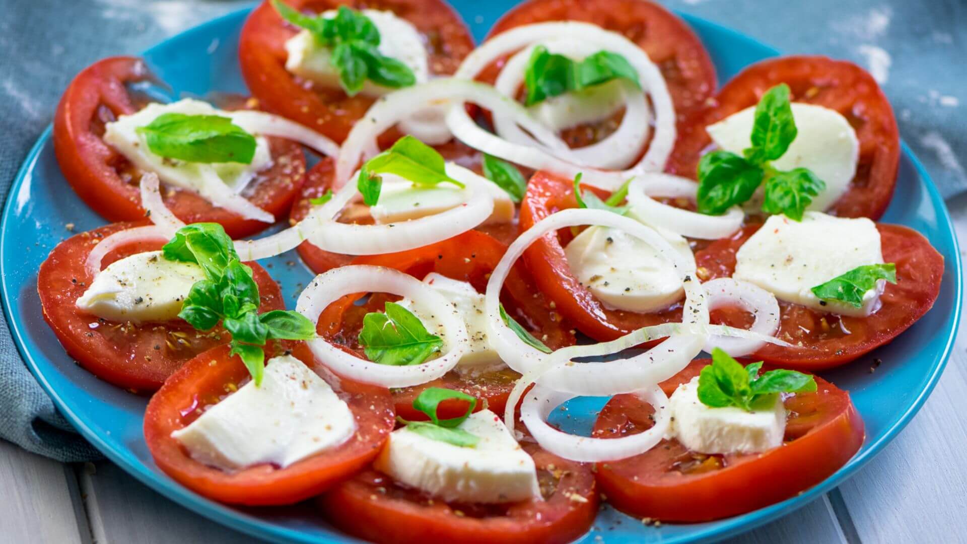 Tomatensalat mit Balsamico Dressing