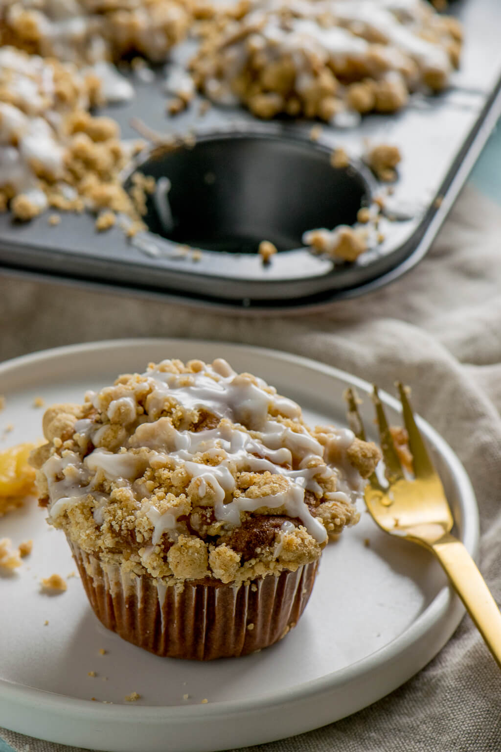 Die saftigsten Apfel Streusel Muffins aller Zeiten - mit extra viel Zimt