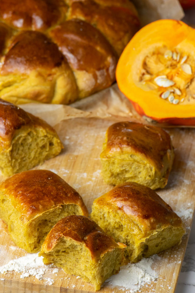 Super softe Kürbisbrötchen für die ganze Familie #softies #einfachmalene #kürbiskrötchen #kürbispüree #pumpkinspice #hokkaido