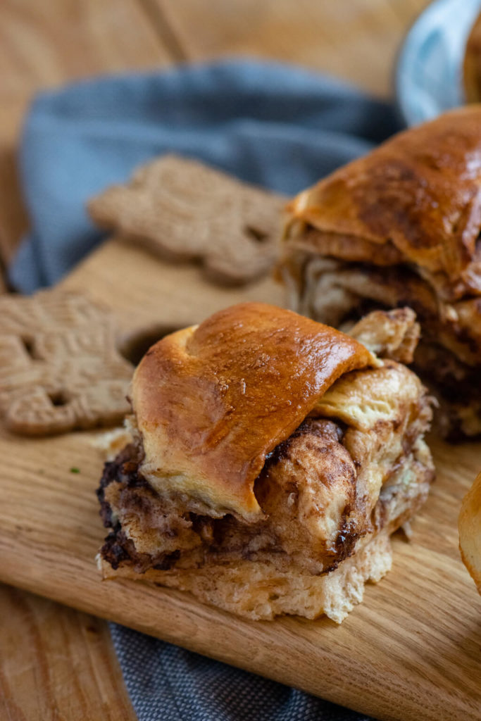 Super easy - diese Spekulatius Brötchen erinnern total an Schoko Franz Brötchen