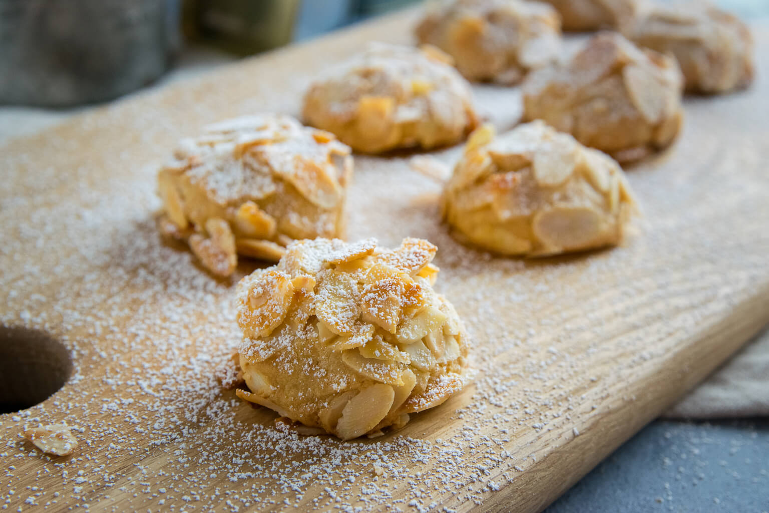 Köstliche Marzipan Wölkchen mit nur 4 Zutaten (auch für den Thermomix)