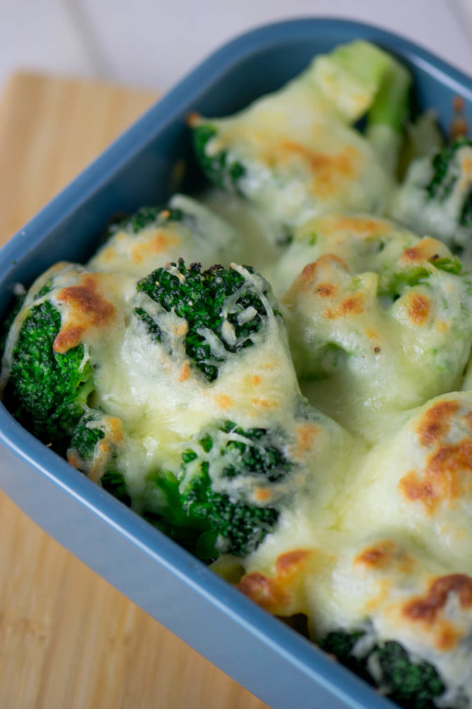 Fertig in weniger als 30 Minuten - Brokkoli Kartoffel Gratin mit Bechamelsauce