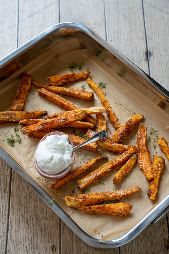 Knusprige Süßkartoffel Pommes aus dem Backofen - Einfach Malene