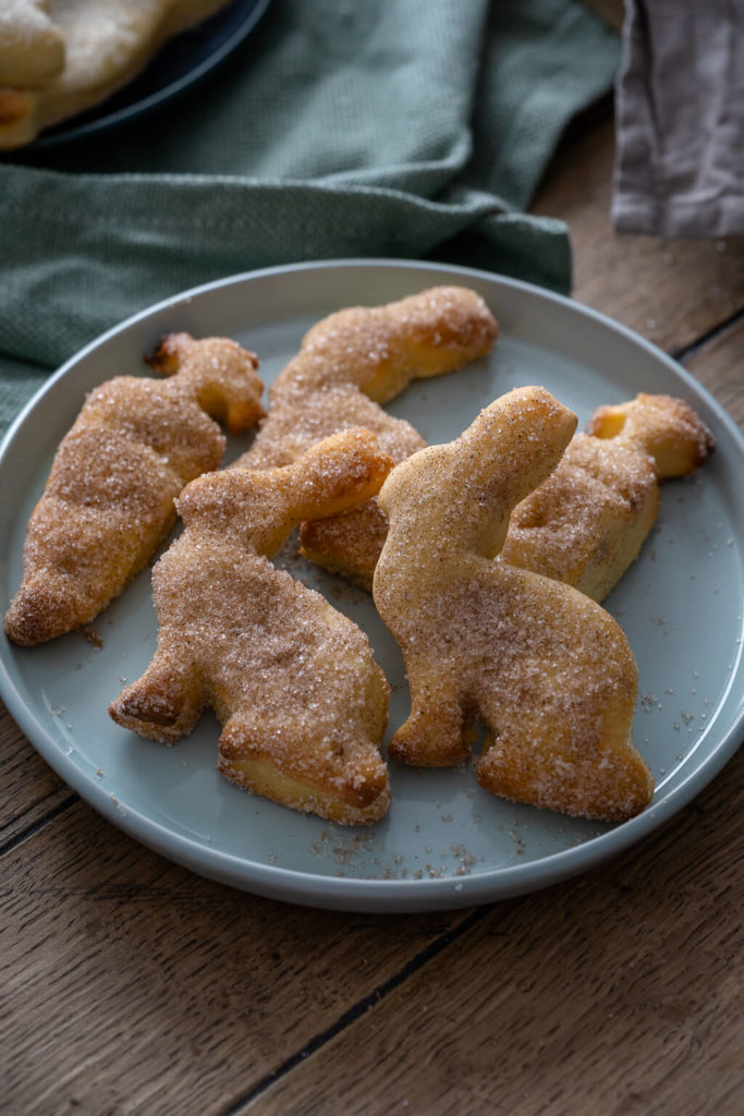 Osterhasen mit Quark Öl Teig