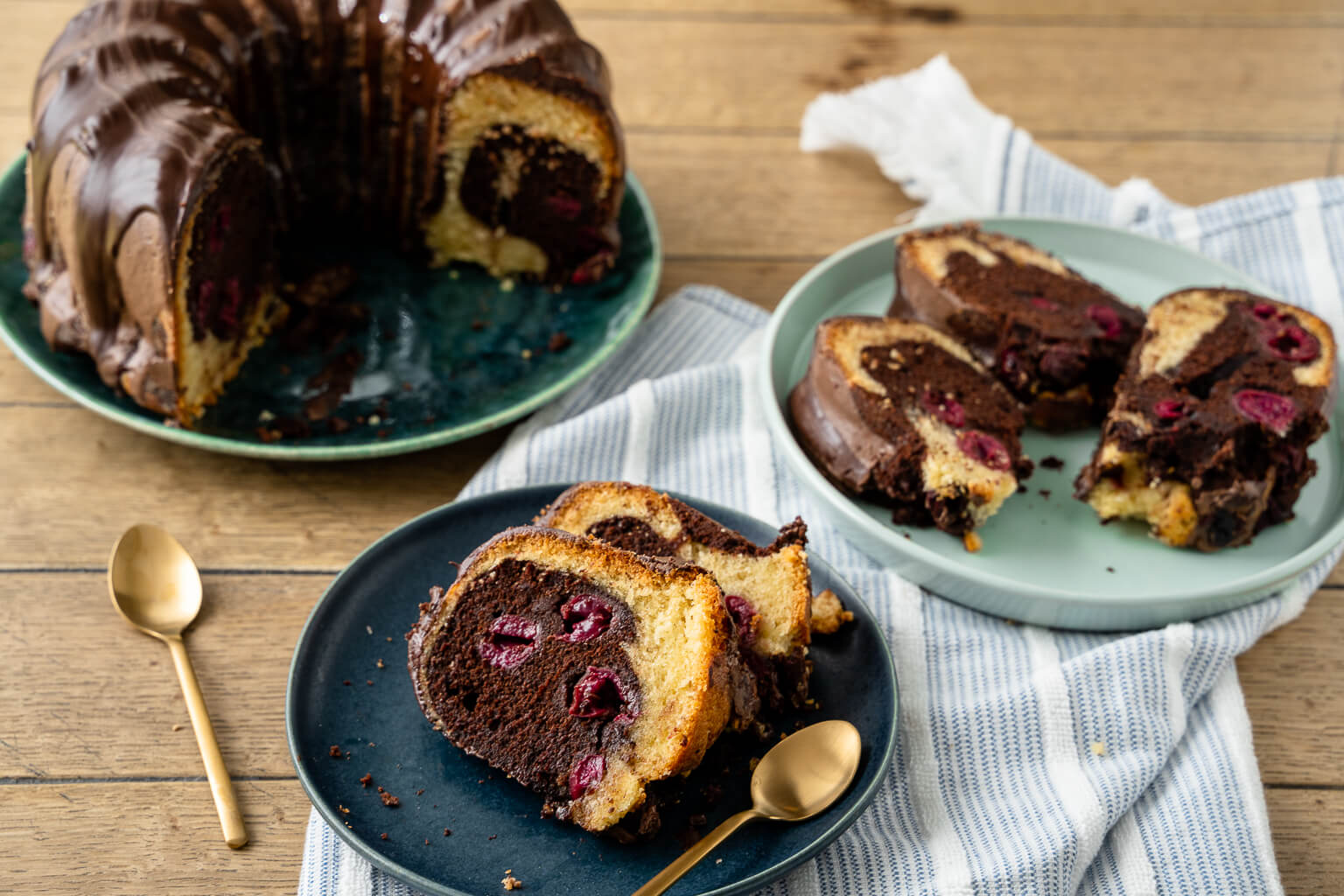 Mein bester Marmorkuchen mit Kirschen - saftig und lecker (auch für den ...