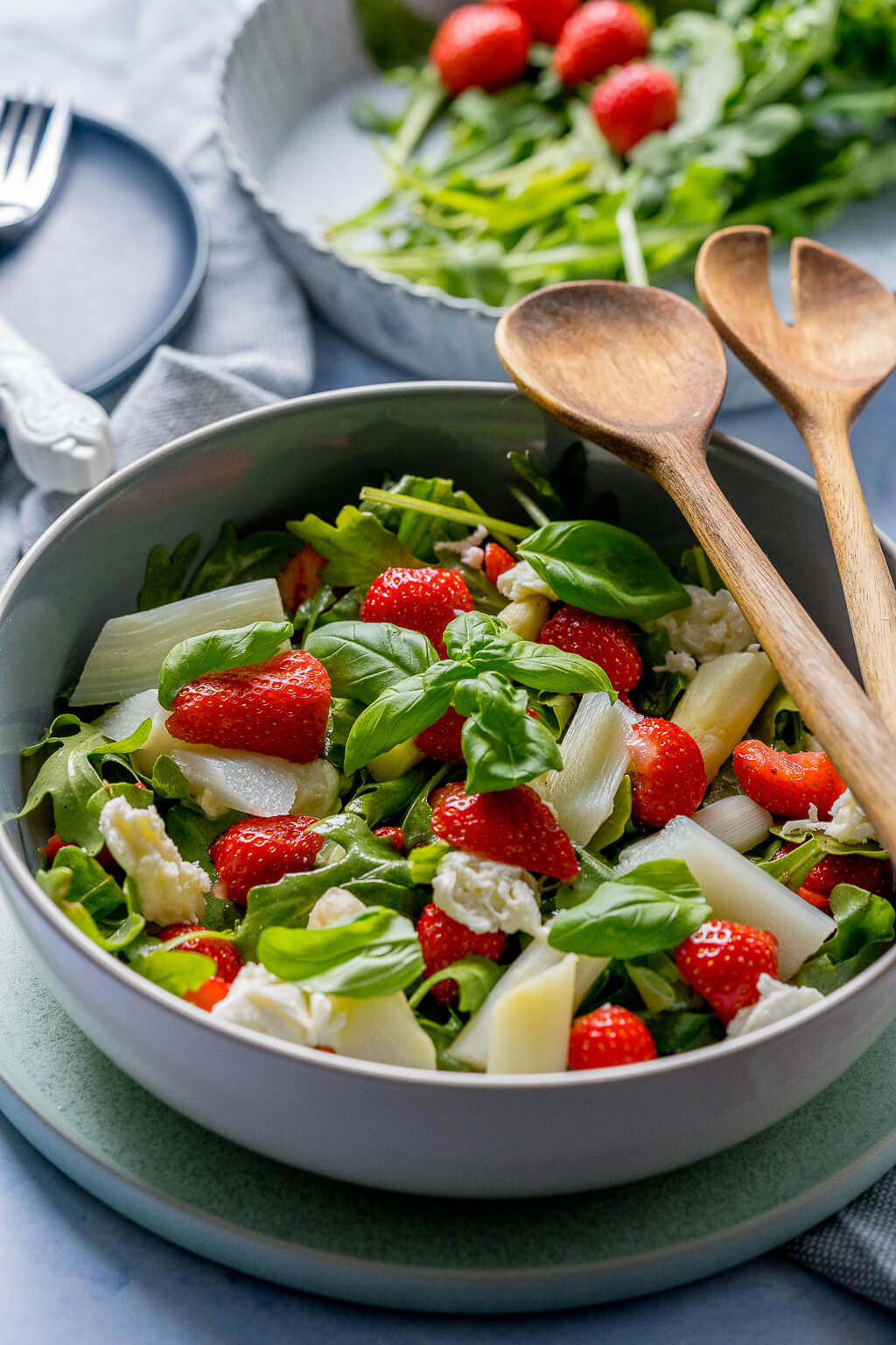 Spargelsalat mit Erdbeeren - einfaches 15 Minuten Rezept - Einfach Malene