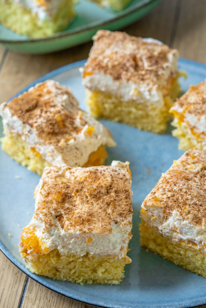 Einfacher Fantakuchen mit Mandarinen - ein Klassiker vom Blech ...