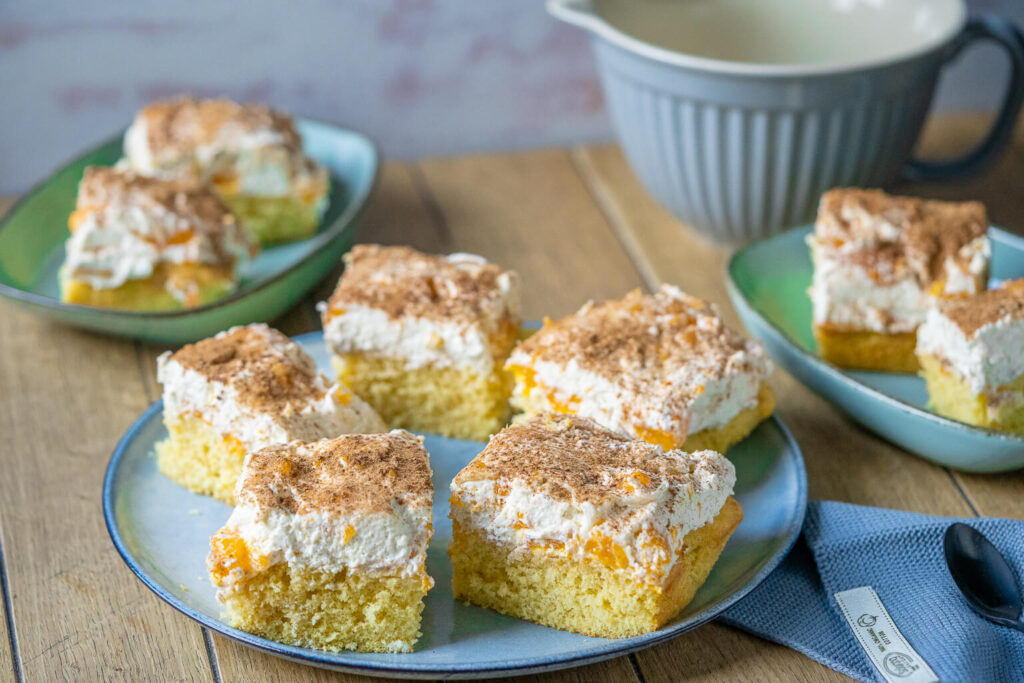 Einfacher Fantakuchen mit Mandarinen - ein Klassiker vom Blech ...