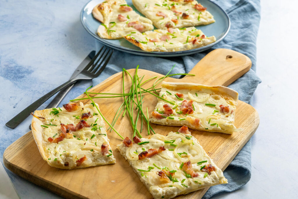 Schneller Elsässer Flammkuchen für deine Feierabendküche - Einfach Malene