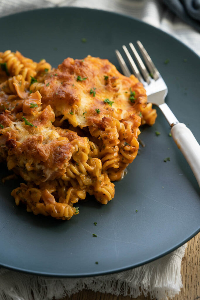 Nudelauflauf mit Schinken - Rezepte mit Schinken und Käse #mealprep #auflauf #nudeln