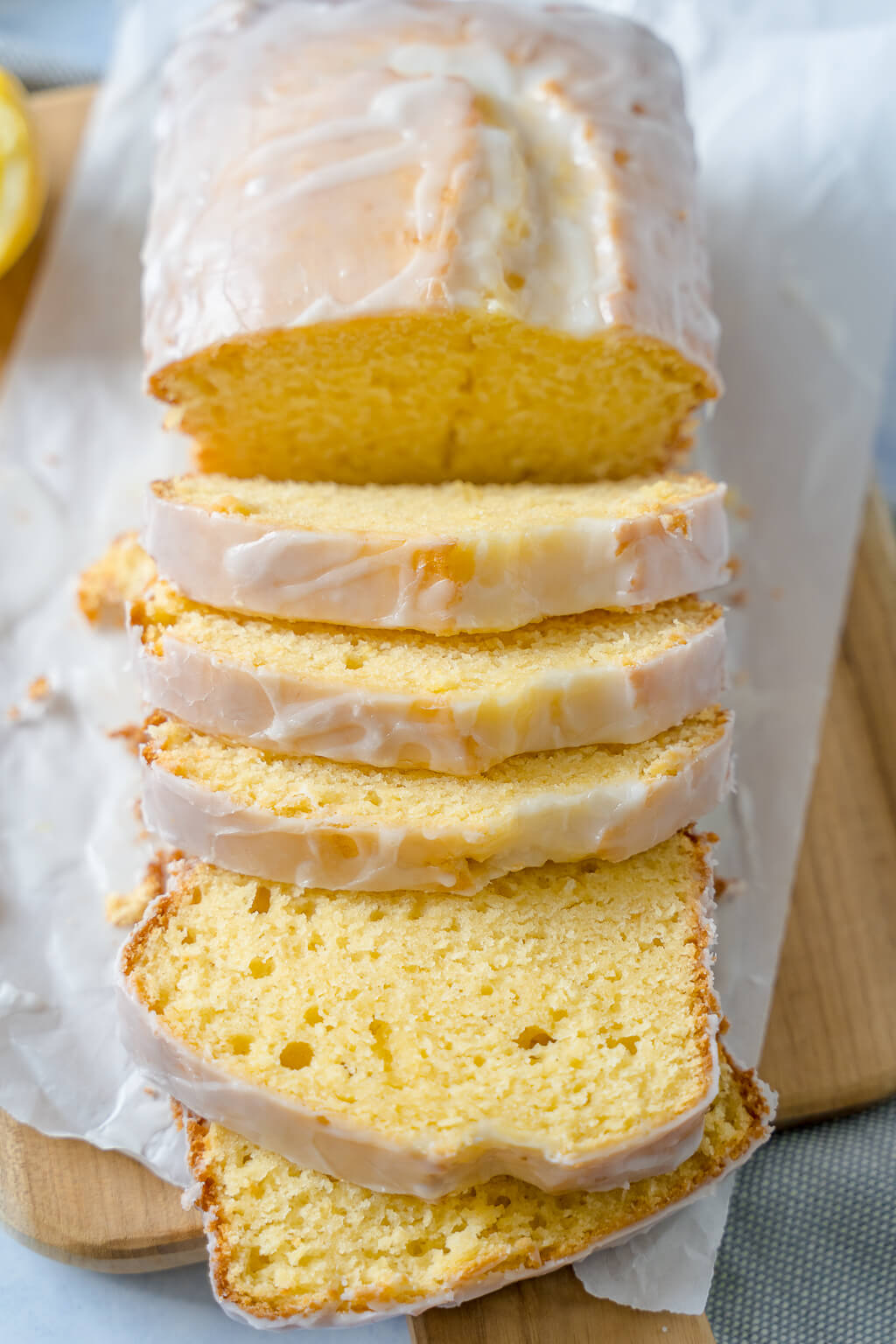 Saftiger Zitronenkuchen aus der Kastenform – einfach & schnell Saftiger Zitronenkuchen aus der Kastenform – einfach & schnell