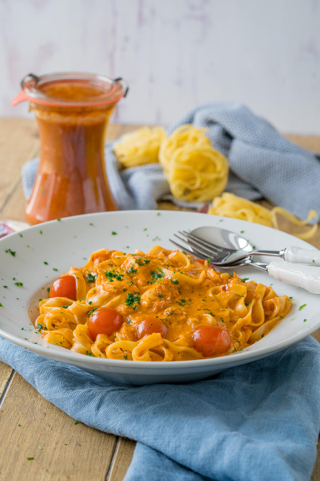 Schnelle Bandnudeln mit Lachs - mit nur 5 Zutaten