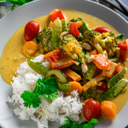 Schnelles Erdnussbutter Curry - mega lecker - vegetarisch