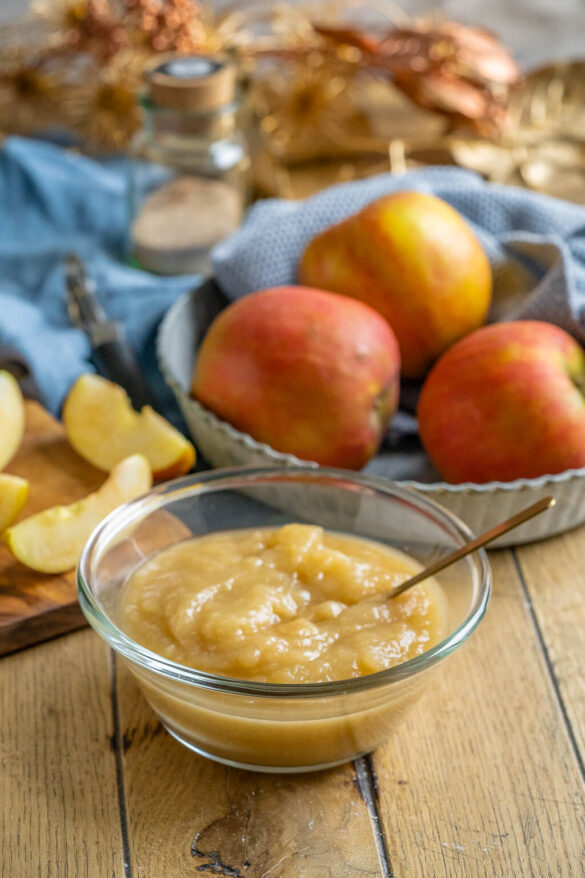 So einfach kochst du Apfelmus selber - mit und ohne Thermomix