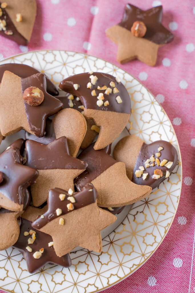 Köstliche Nougat Plätzchen zum Ausstechen - Einfach Malene