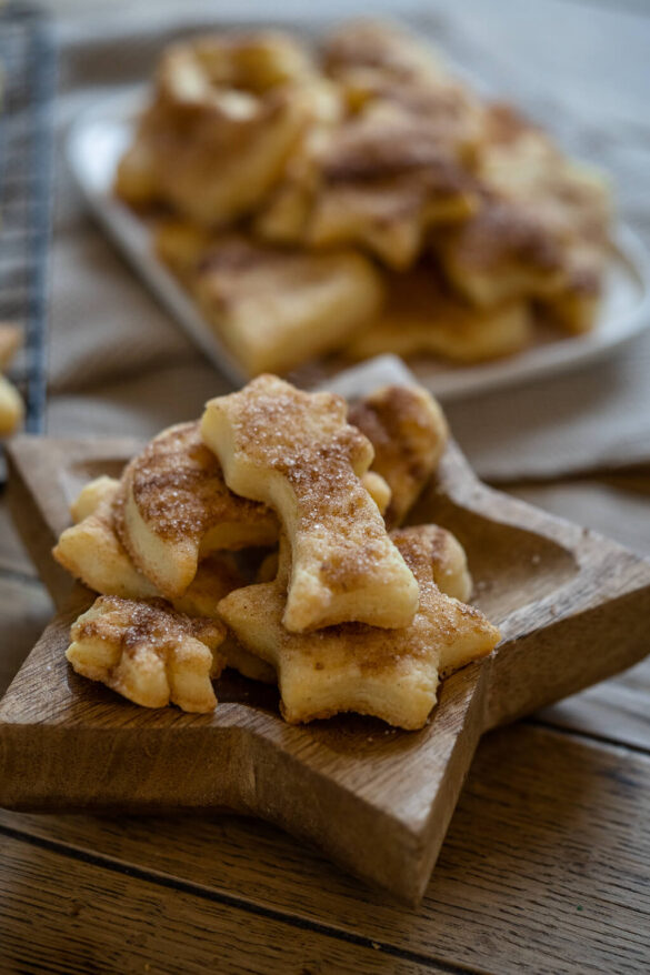 Mega leckere Rahmplätzchen mit Zucker &amp; Zimt - tolle Ausstechplätzchen