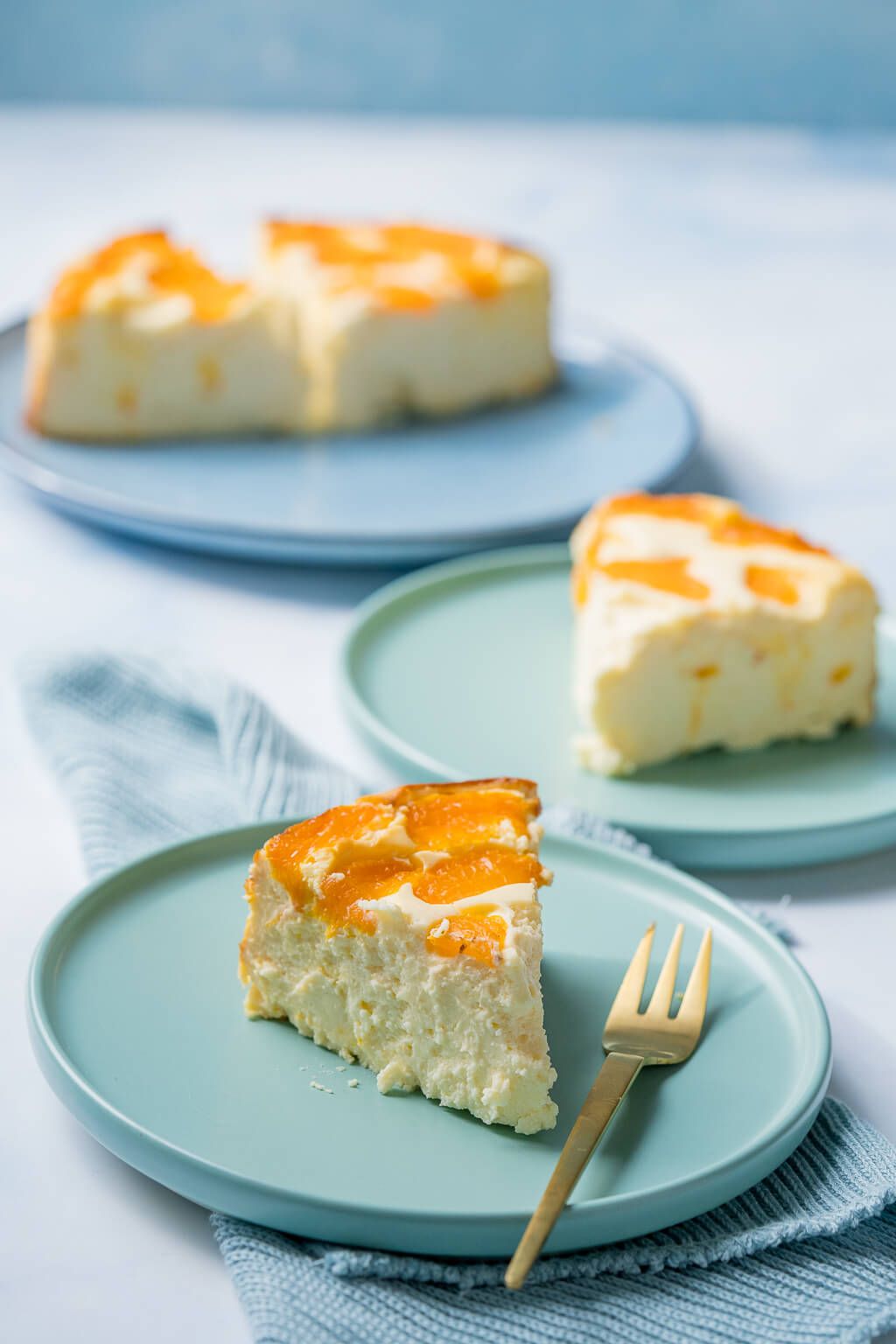 Schneller Quark-Käsekuchen mit Mandarinen – mega cremig Schneller Quark-Käsekuchen mit Mandarinen – mega cremig