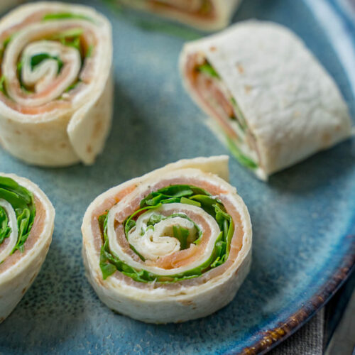 Lachsrolle mit Frischkäse und Dill