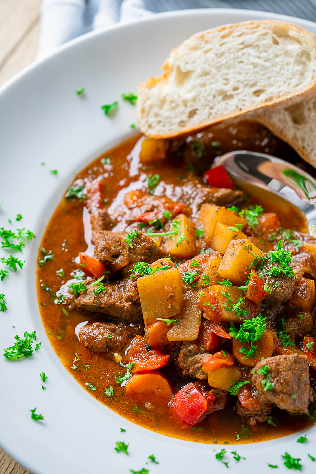 Meine liebste Gulaschsuppe - einfach &amp; mega lecker - Einfach Malene