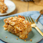 Saftig und fluffig - so schmeckt der perfekte Apfelkuchen vom Blech