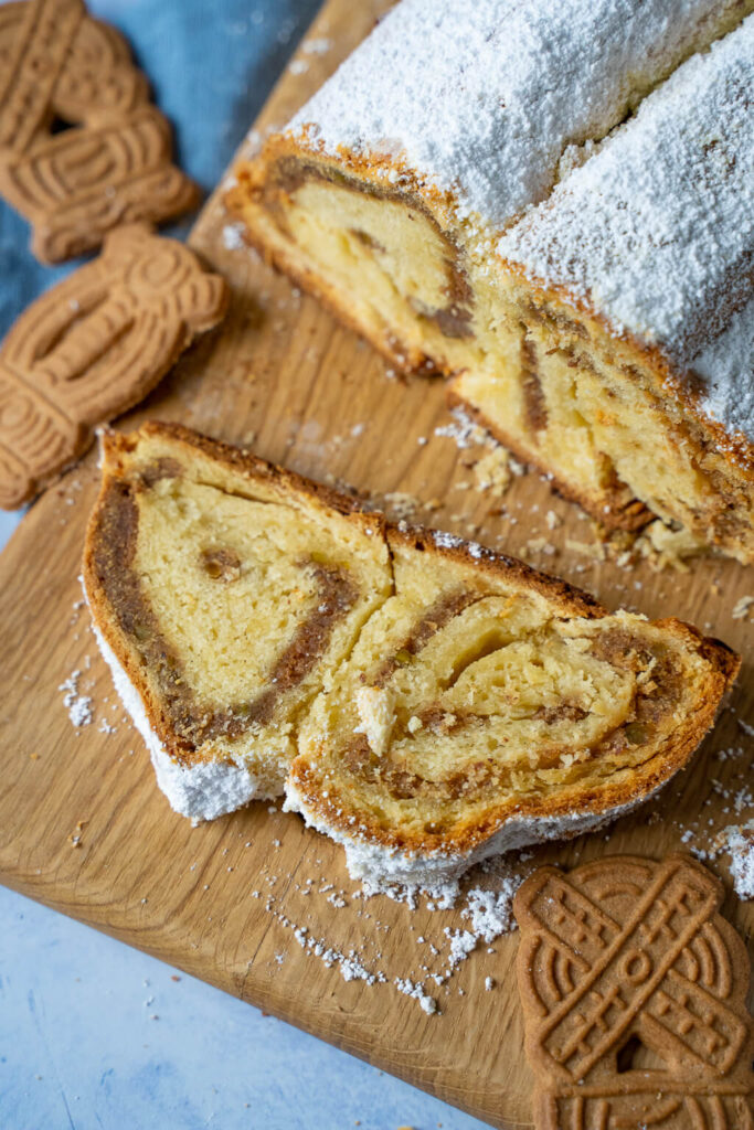 Spekulatius Marzipan Stollen