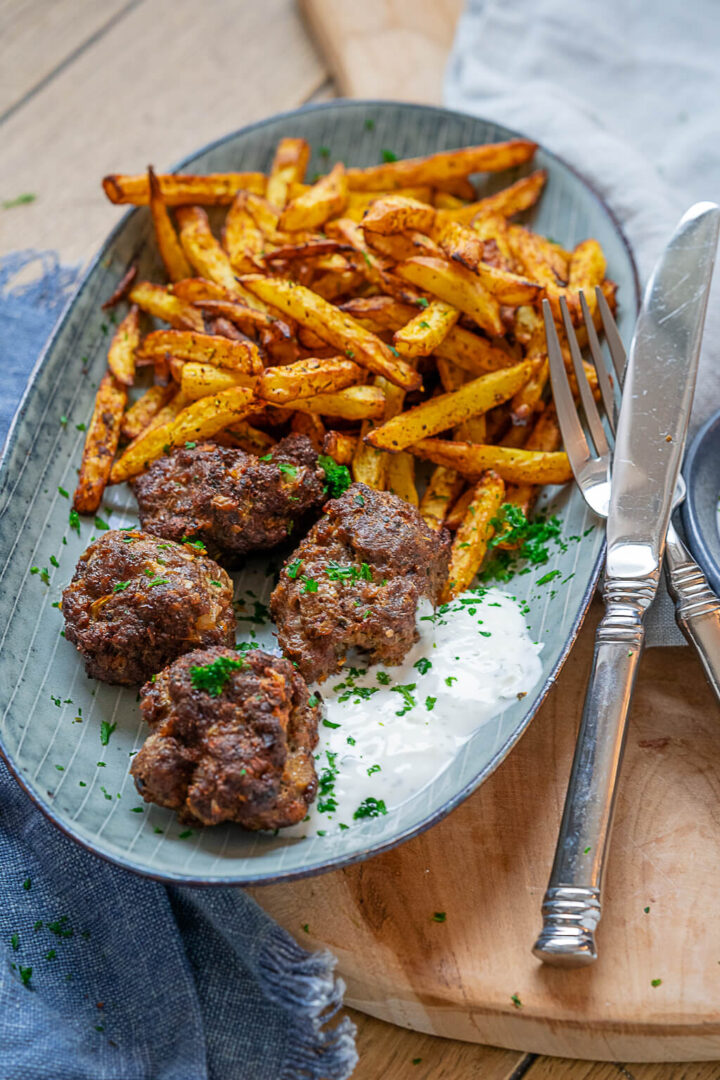 Koefte Die besten Köfte mit Joghurtsoße einfach selber machen