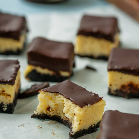 Oreo Cheesecake Bites