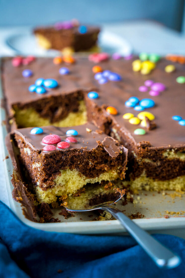 Leckerer Marmorkuchen vom Blech - der beste einfache Paw Patrol ...