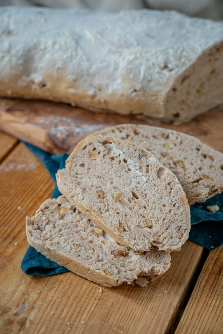 Walnuss Ciabatta aus dem Ofen - mit nur 5 Zutaten - Einfach Malene