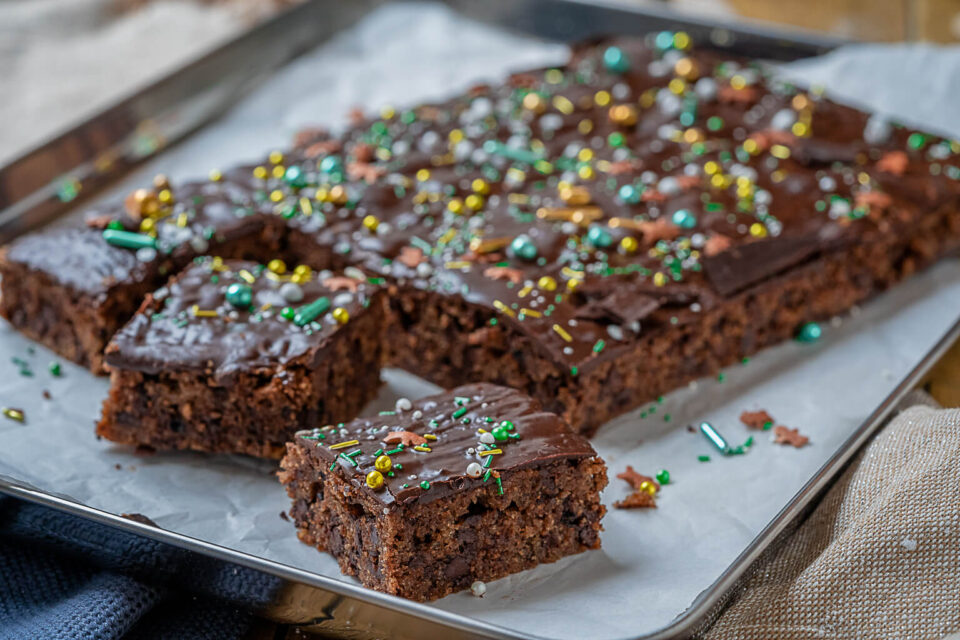 Schoko Lebkuchen vom Blech - weich, saftig und mega lecker - Einfach Malene